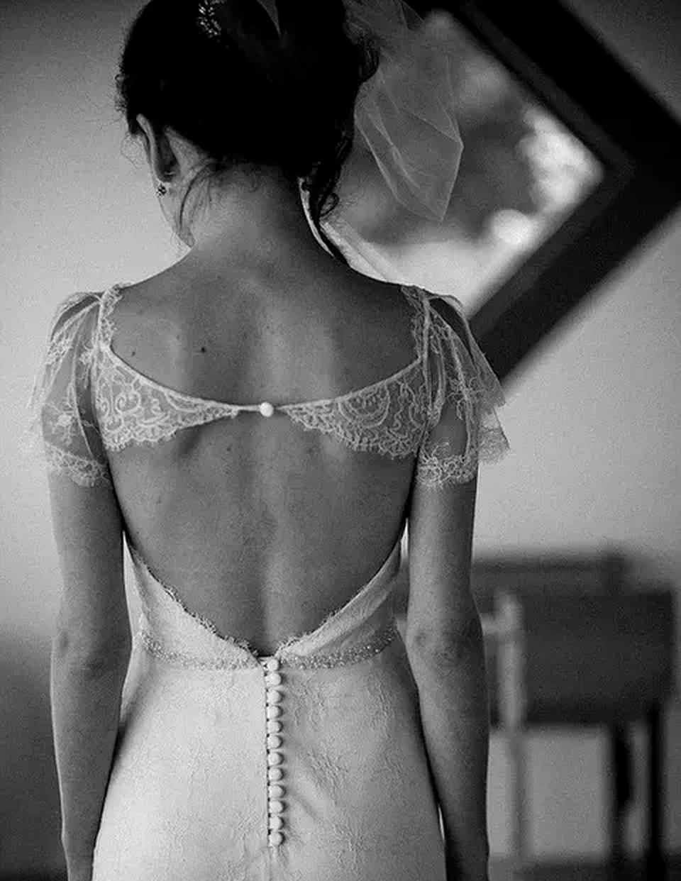 Delicate lace detail on a wedding dress